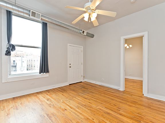 5th image of 1538 N Milwaukee Ave APT 3R