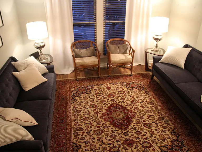 Sitting area - main floor