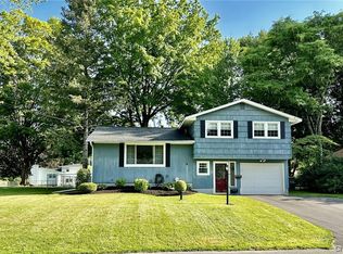 103 Riverine Rd, Liverpool, NY 13090