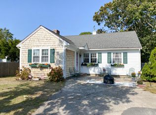 78 Lower County Rd, Dennis Pt, MA 02639