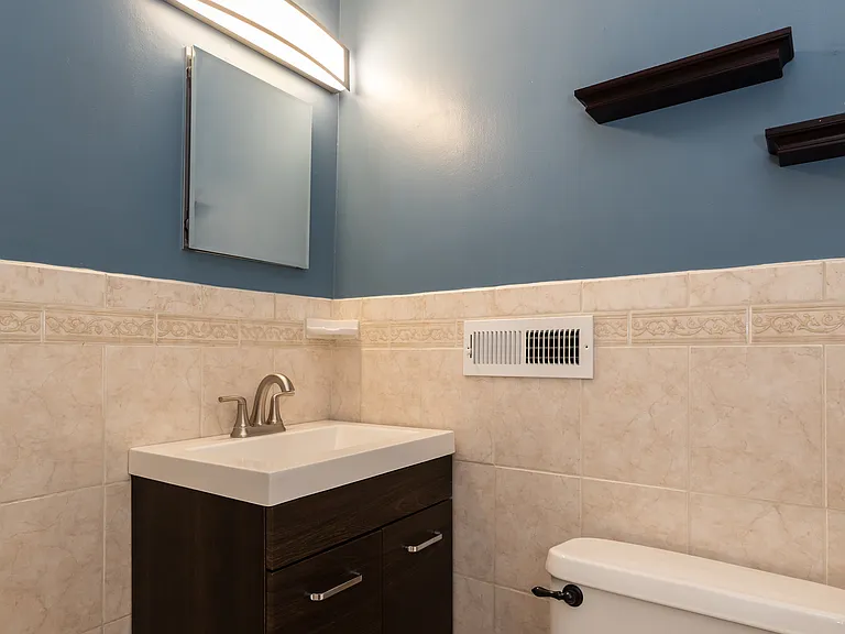860 N Bailey St — Photo 9