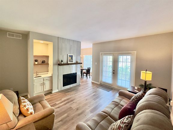 2nd image of 6315 Campbell Rd APT 509