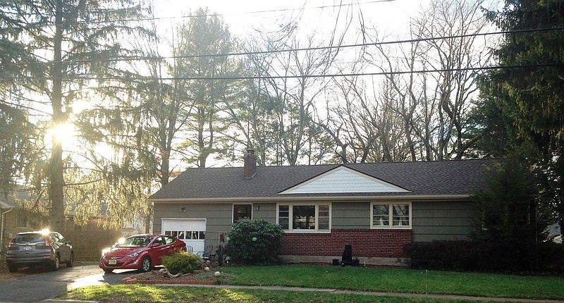 1st image of 275 Rockland Ave