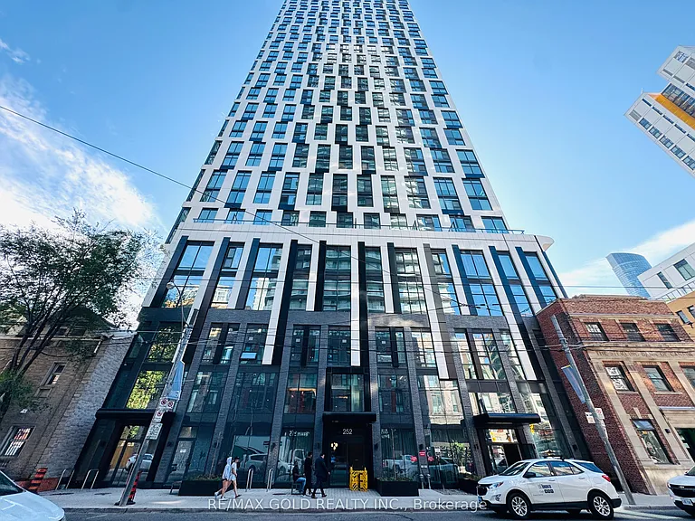 252 Church St #5106 — Photo 31