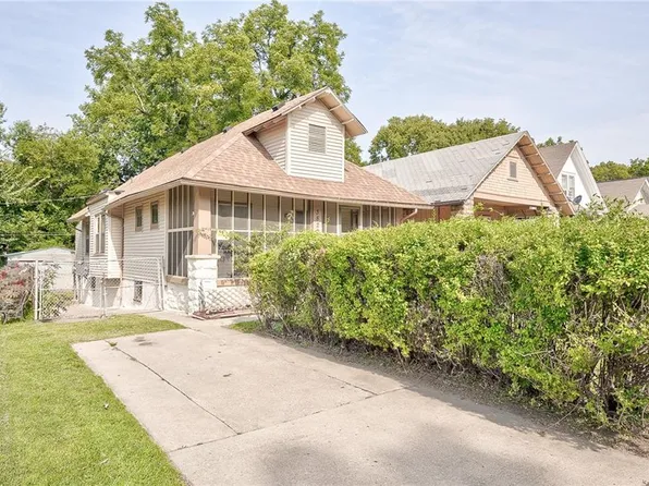 3820 Olive St, Kansas City, MO 64109