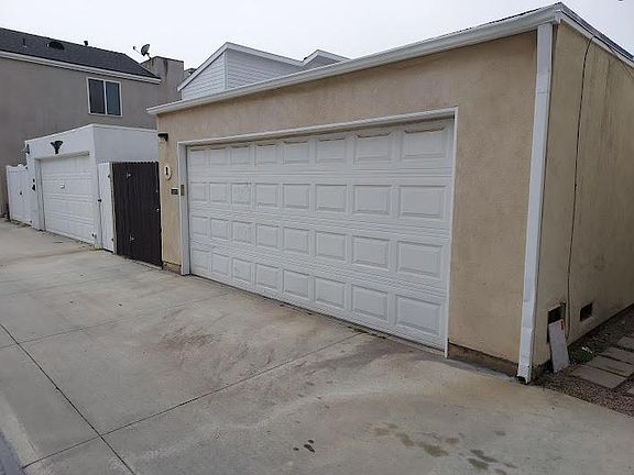 5th image of 416 Lugonia St
