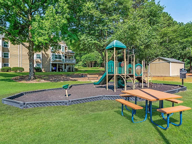 Grove at Stonebrook Apartments and Townhomes — Photo 14