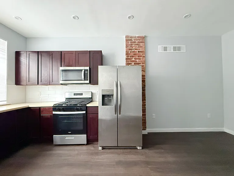 2113 S 15th St #1 — Photo 7