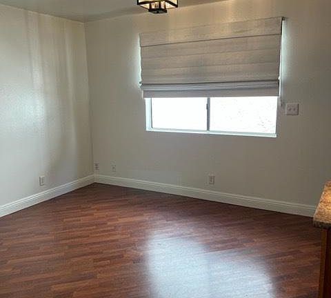 5th image of 500 N Maryland Ave #6