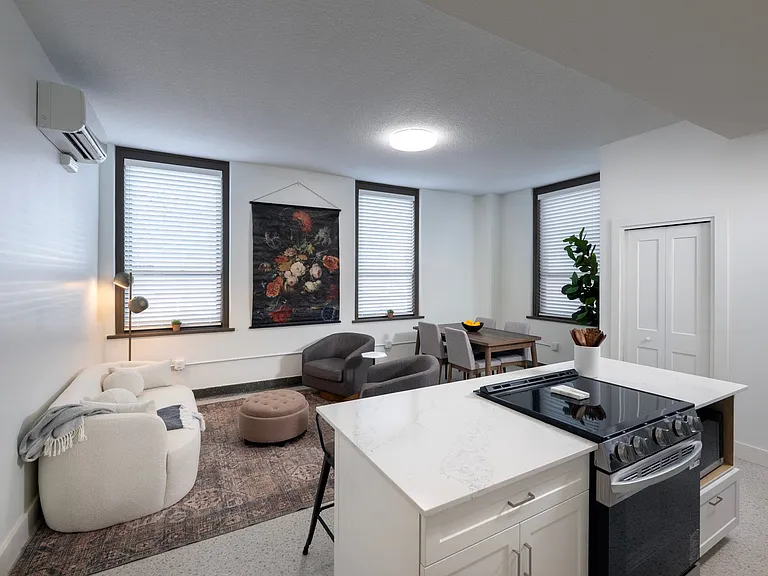St Joseph Apartments — Photo 29