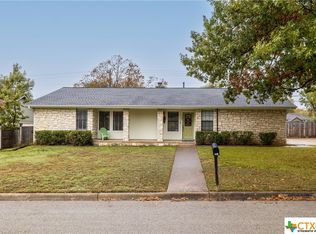 1107 River Bend Dr, Georgetown, TX 78628