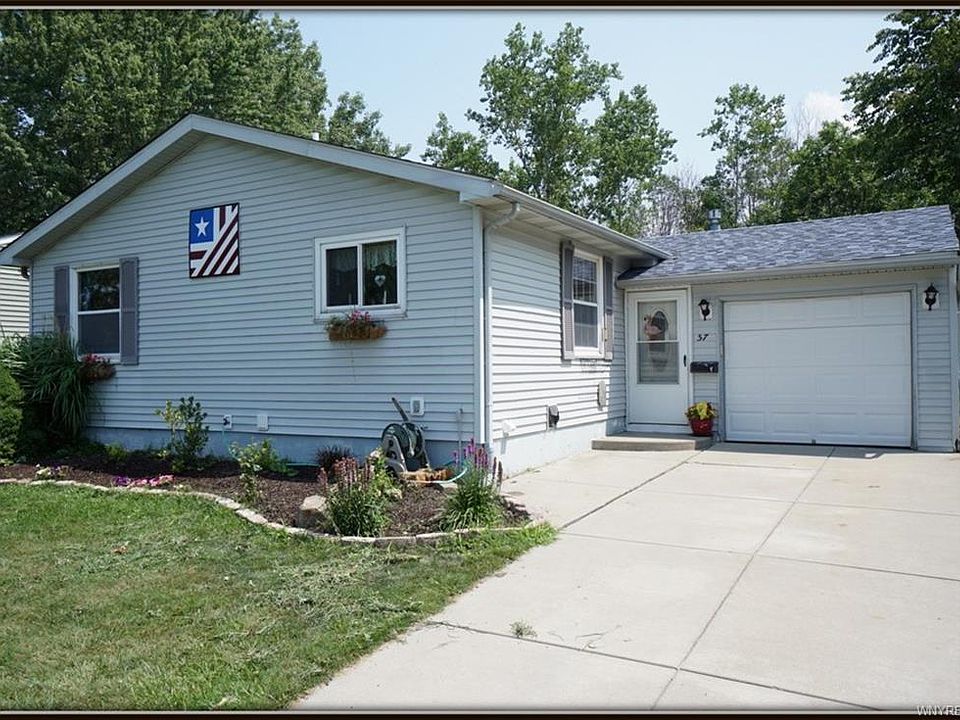 1st image of 57 Theresa Ct