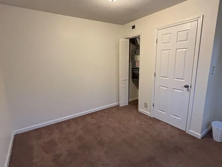500 Skyline Dr Unit 16 — Photo 53