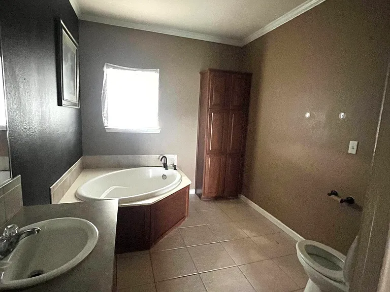 7807 Trey Cir — Photo 8