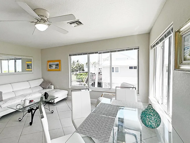 3541 NE Ocean Blvd #4 — Photo 28
