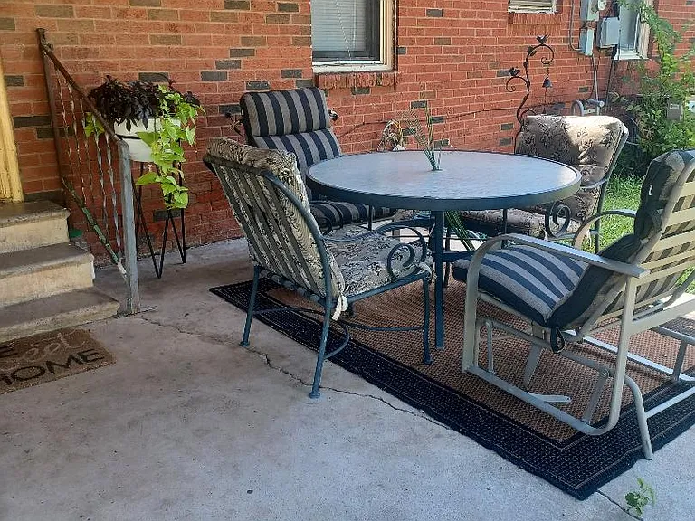 Patio seating for 8