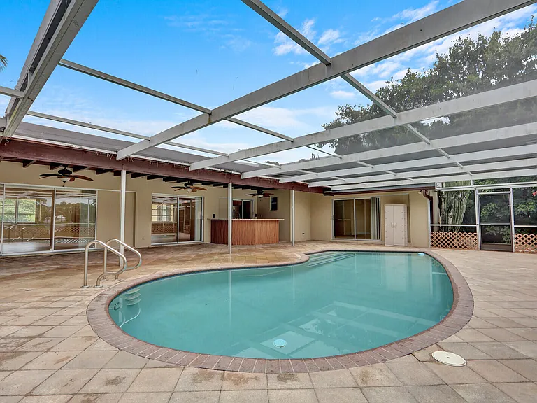 4529 Square Lake Dr — Photo 43