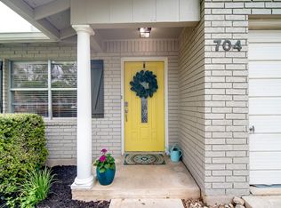 704 Sunset St, Fredericksburg, TX 78624