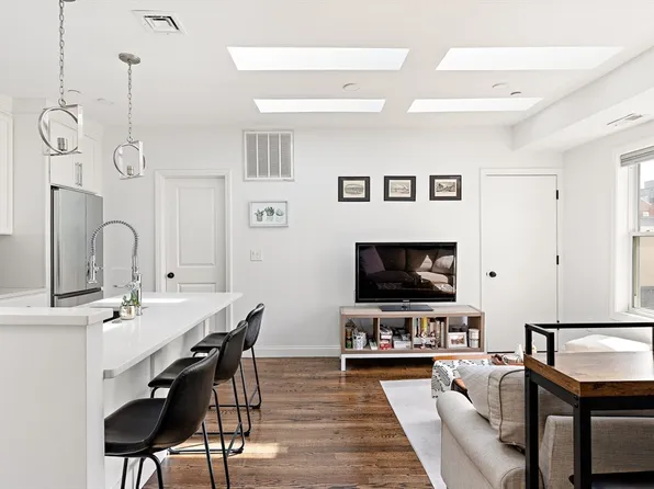 51 Havre St #3, Boston, MA 02128