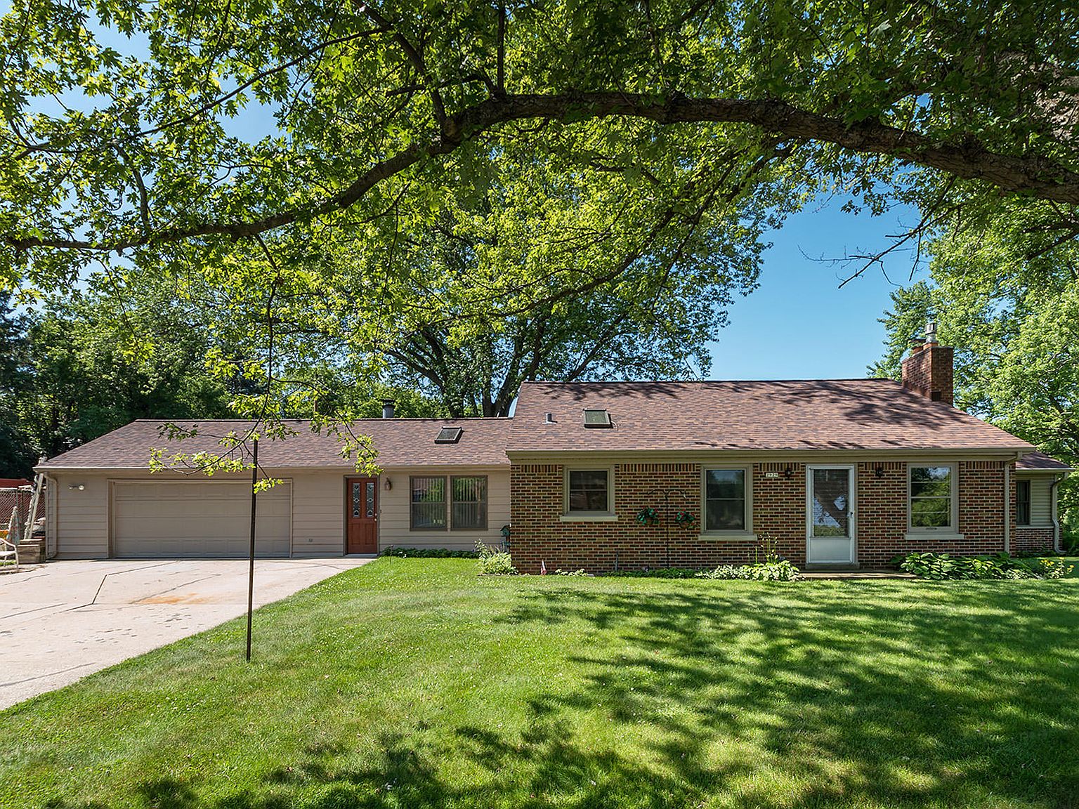 2929 S Wollmer Rd, West Allis, WI 53227 Zillow