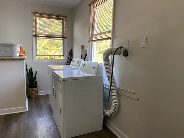 24 Woodbury Ave #2 — Photo 10