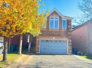 77 Forestgrove Cir, Brampton, ON L6Z4T4