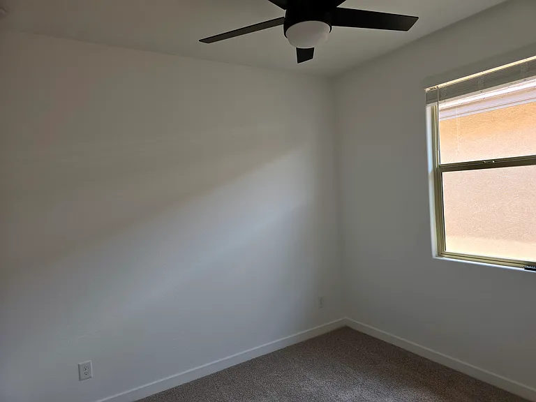 20644 W Thomas Rd — Photo 11