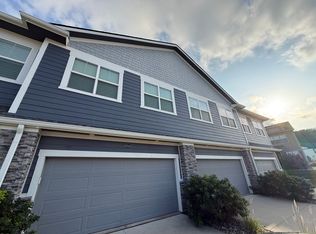 1436 S Kings Grove Ave, West Des Moines, IA 50266