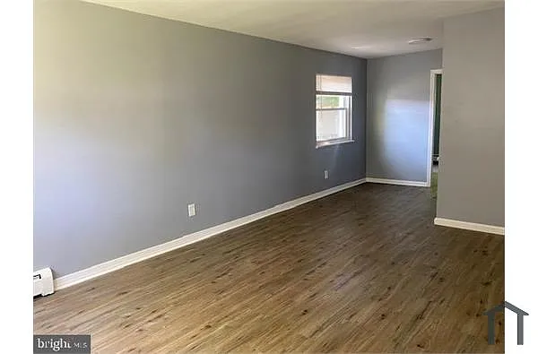 Building Photo - 106 Newton Ave