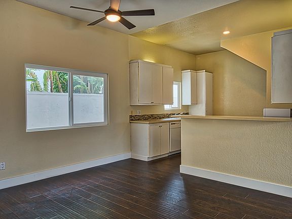 3rd image of 423.5 Westminster Ave #A