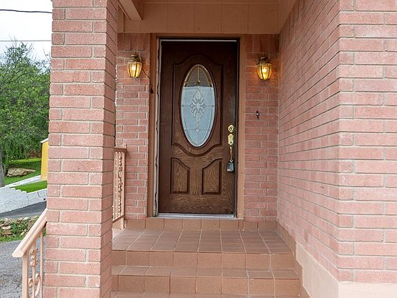 4th image of 316 Hillcrest Addition Less South 36th Of East 46ft
