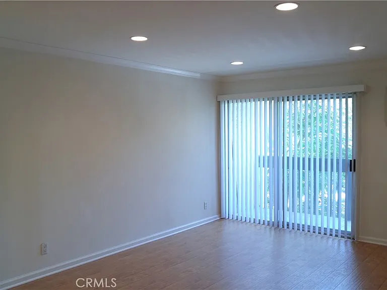 365 Burchett St — Photo 15