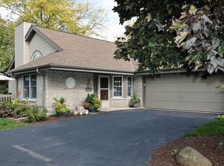 1922 Springbrook N UNIT B, Waukesha, WI 53186 | MLS #1868314 | Zillow