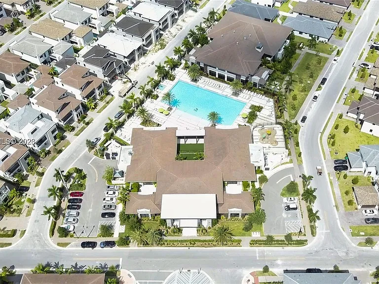 8001 NW 41st St #F-206 — Photo 25