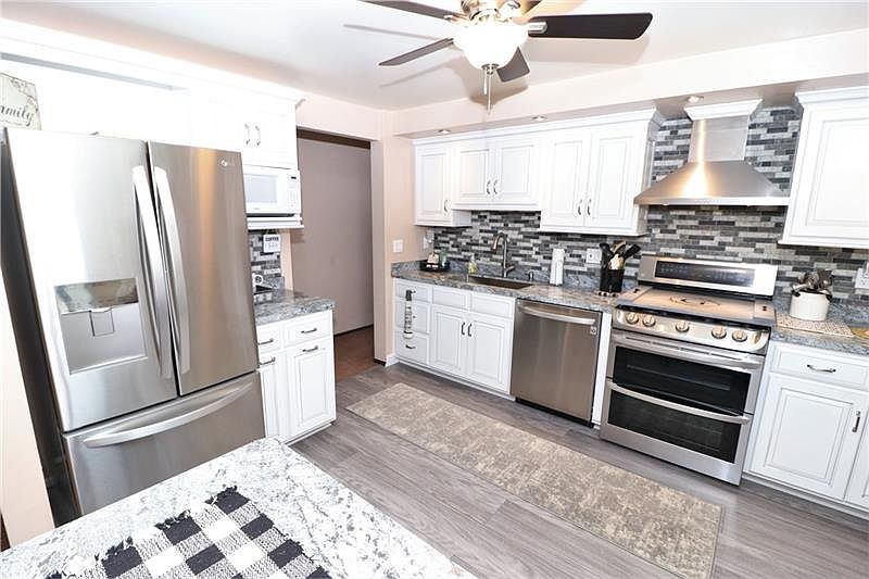 230 Iola St, Glenshaw, PA 15116 Zillow