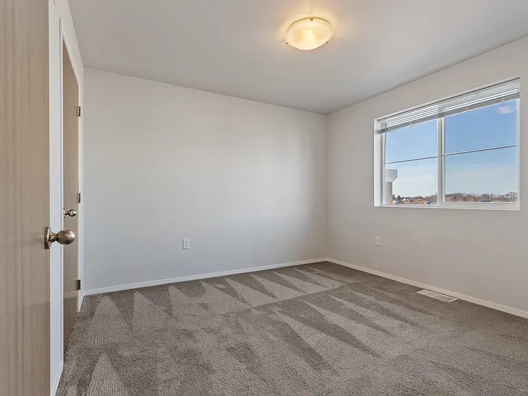 Sawyer Pointe — Photo 27