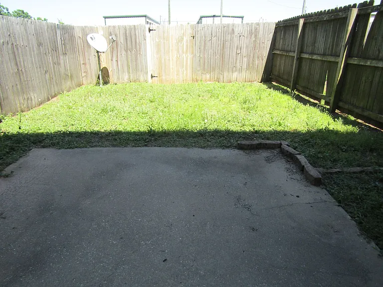 158 Woodmere Dr — Photo 10
