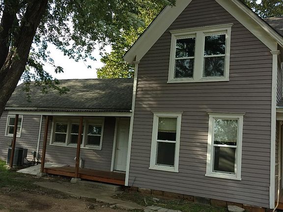2nd image of 217 N Nelson St