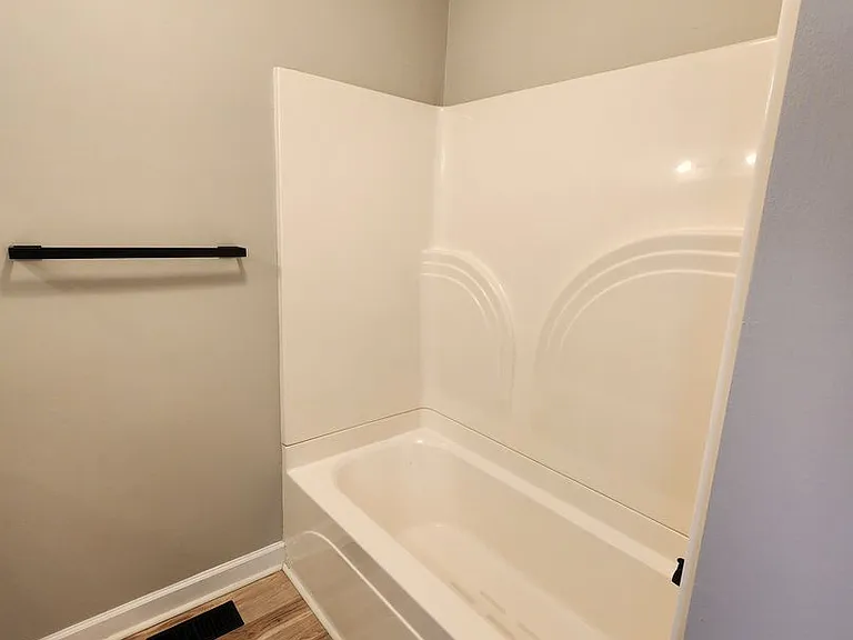 535 Fairview Rd — Photo 18