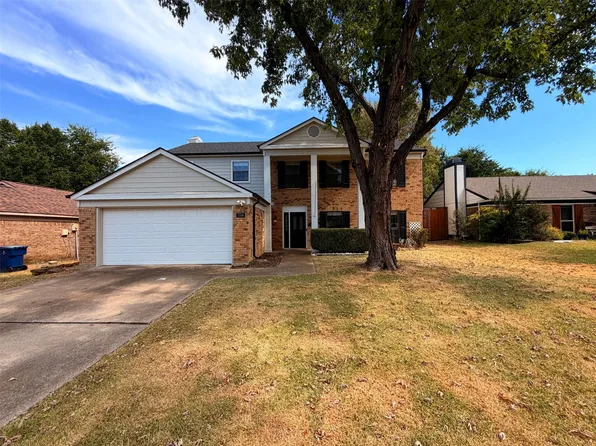 2226 Country Oaks Dr, Garland, TX 75040