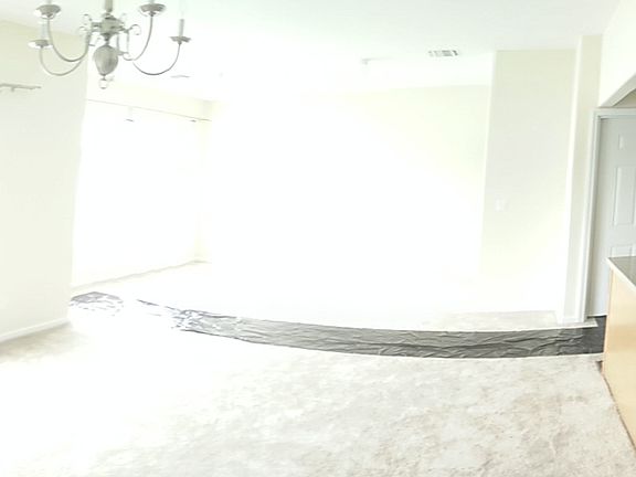1_LivingDining_5_Panoramic