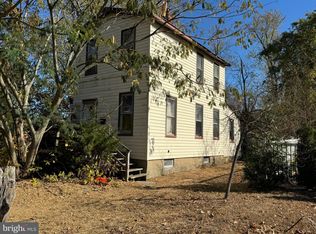 210 Whittaker St, Riverside, NJ 08075