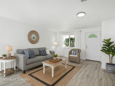 17053 Roscoe Blvd Unit 6, Northridge, CA, 91325