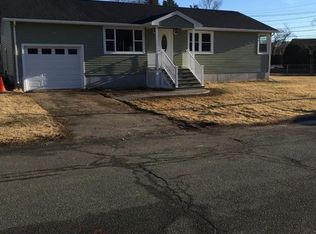 5 Donlee St, Holyoke, MA 01040