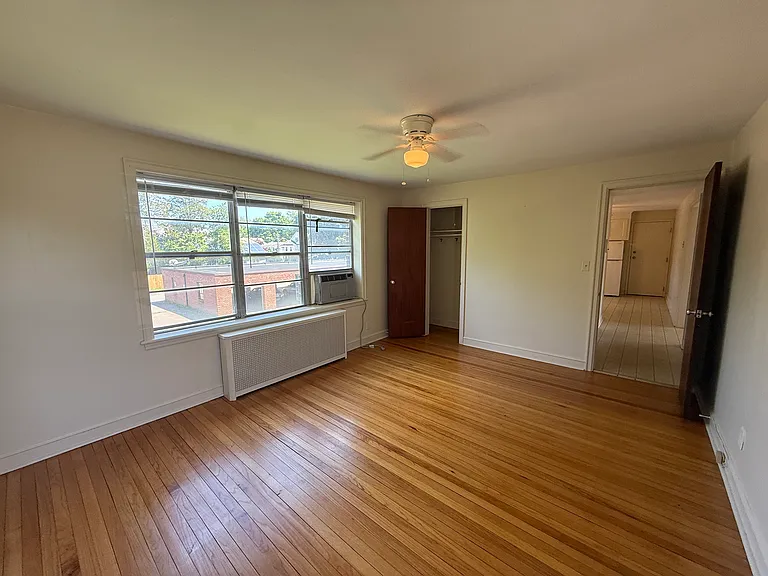 579 Center St #B5 — Photo 10