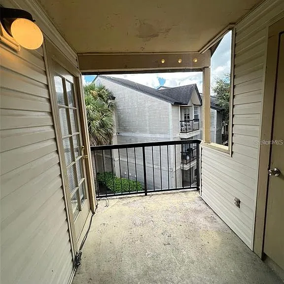 1972 Lake Atriums Cir #187 — Photo 17