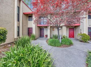 60 Redwood Ct, Santa Rosa, CA 95409