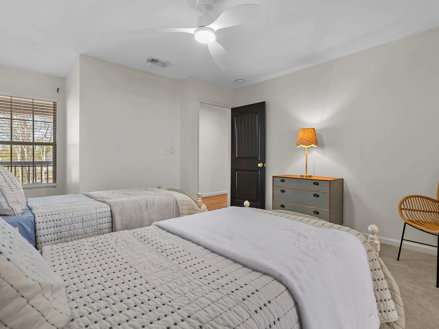 7 Hamilton Avenue - 7 — Photo 2