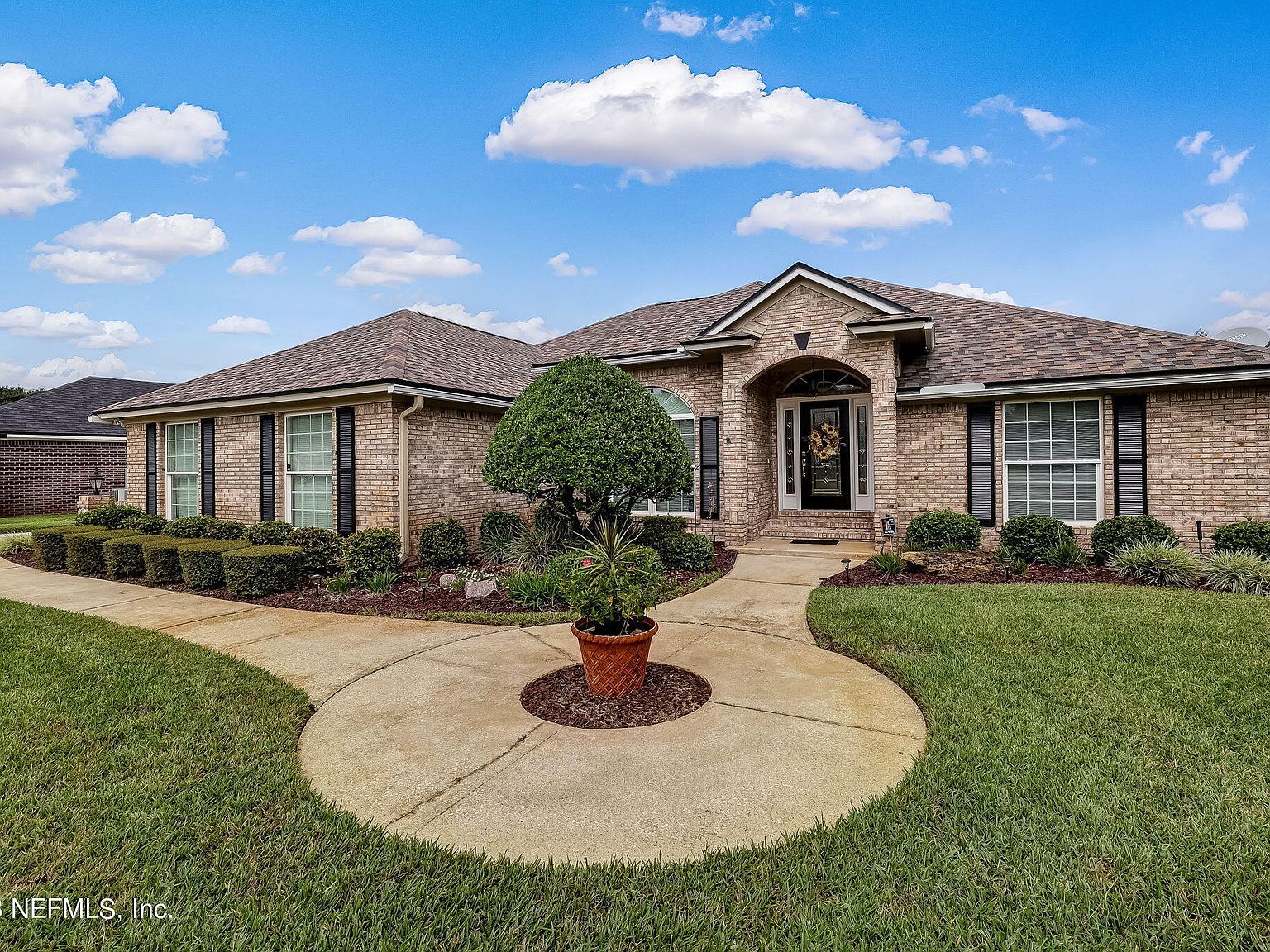 10735 PLUM HOLLOW DR