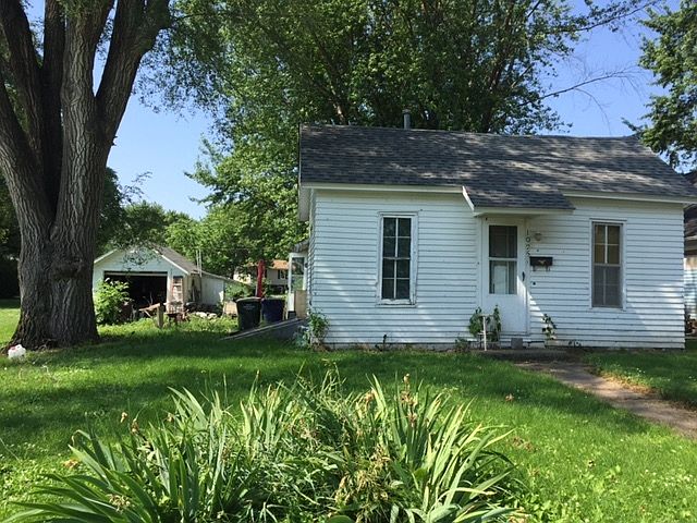 1st image of 1025 E Main St
